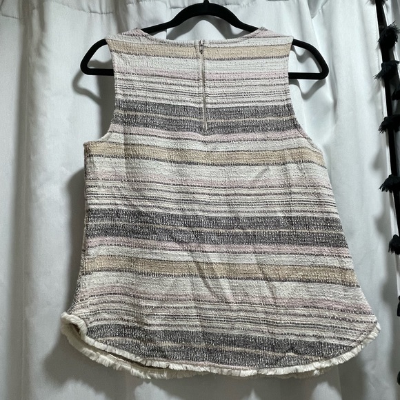 W5 Woven Blouse - Picture 3 of 4